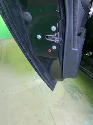 Foto de CERRADURA PUERTA TRASERA IZQUIERDA OPEL ASTRA H CARAVAN 1.9 16V CDTI CAT (Z 19 DTH / LRD) (150 CV / 110 KW)