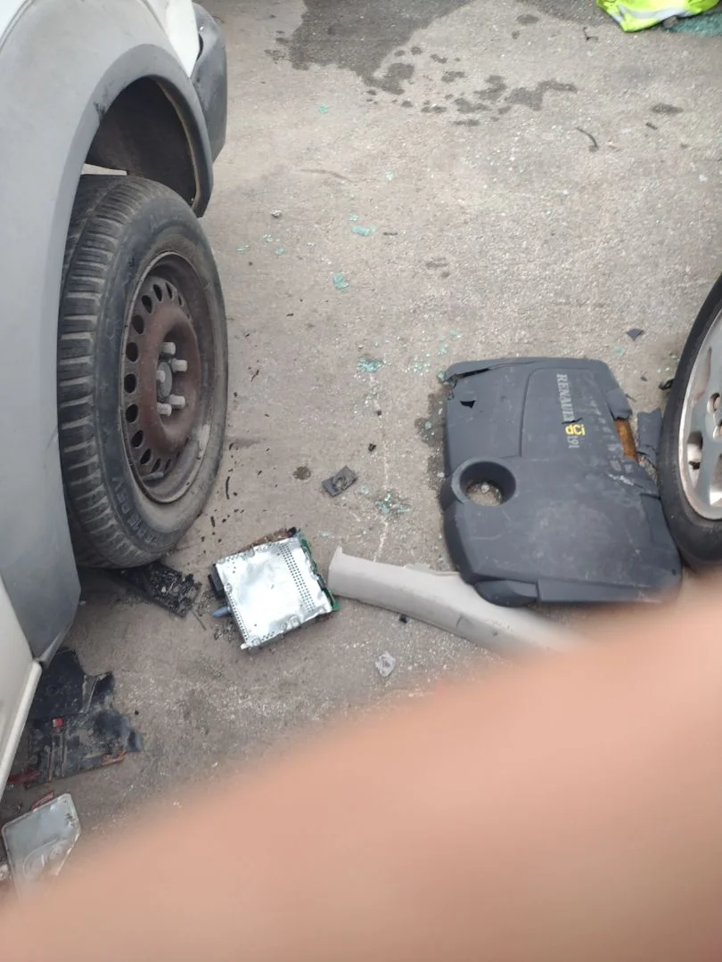 Foto de ENGANCHE CINTURON TRASERO CENTRAL OPEL ZAFIRA A 2.0 DTI (101 CV / 74 KW)