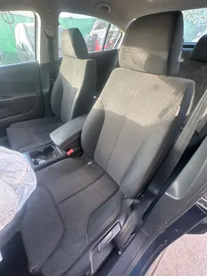 Foto de ASIENTO DELANTERO IZQUIERDO VOLKSWAGEN PASSAT BERLINA (3C2) 2.0 TDI (140 CV / 103 KW)
