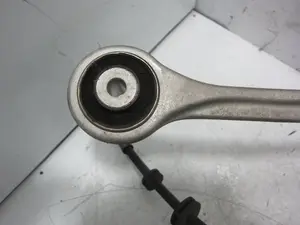 Foto de BRAZO SUSPENSION SUPERIOR DELANTERO DERECHO PORSCHE MACAN (95BA) referencia 8K0506P foto 3
