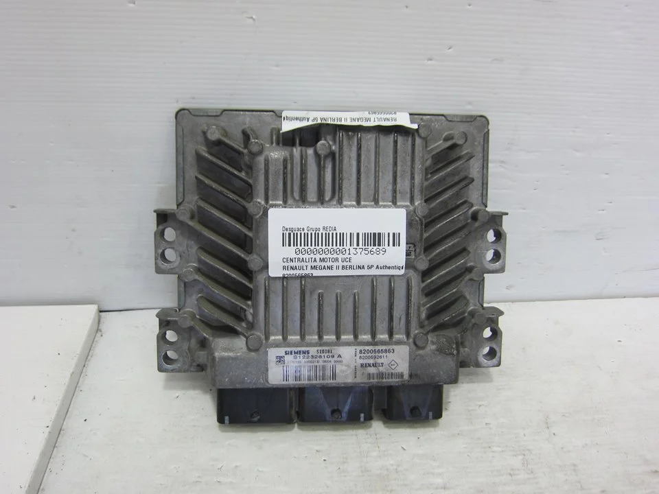 Foto de CENTRALITA MOTOR UCE RENAULT MEGANE II BERLINA 5P 1.5 dCi Diesel (106 CV / 78 KW) referencia 8200565863