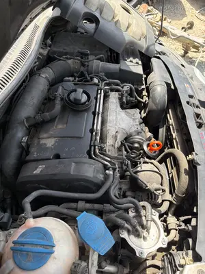 Foto de MOTOR COMPLETO SEAT LEON (1P1) foto 2