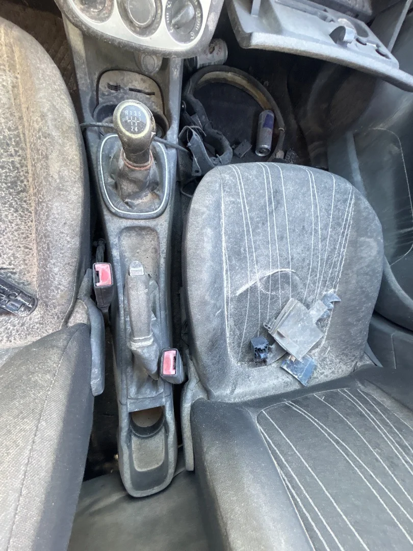 Foto de CONSOLA CENTRAL OPEL CORSA D 1.3 16V CDTI (75 CV / 55 KW)