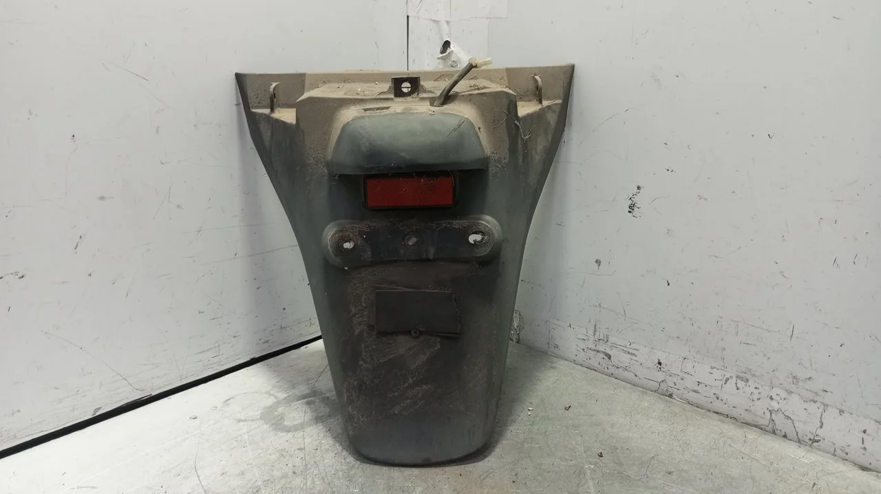 Foto de GUARDABARROS HONDA FORZA 249 cm3 - 16 kW (22 CV / 16 KW) referencia 80100-KSV-J000