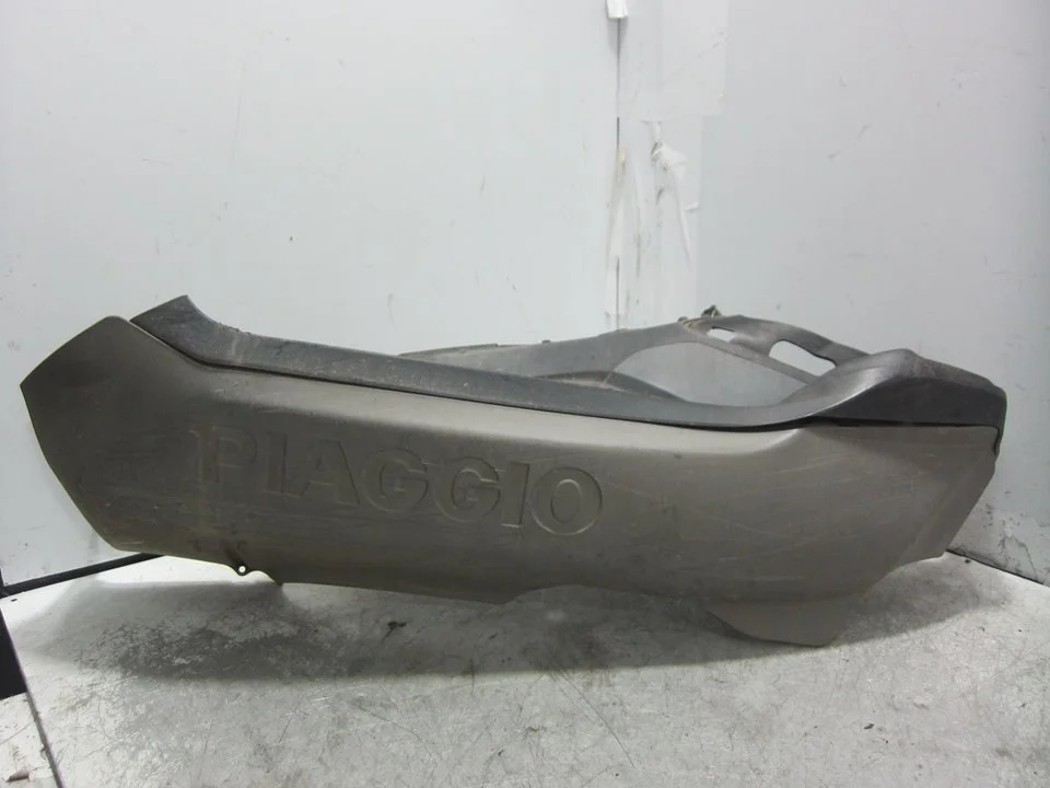 Foto de QUILLA IZQUIERDA PIAGGIO (VESPA) X 7 124 cm3 - 11 kW (15 CV / 11 KW) referencia 653822SX