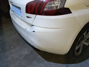 Foto de PARAGOLPES TRASERO PEUGEOT 308 foto 3