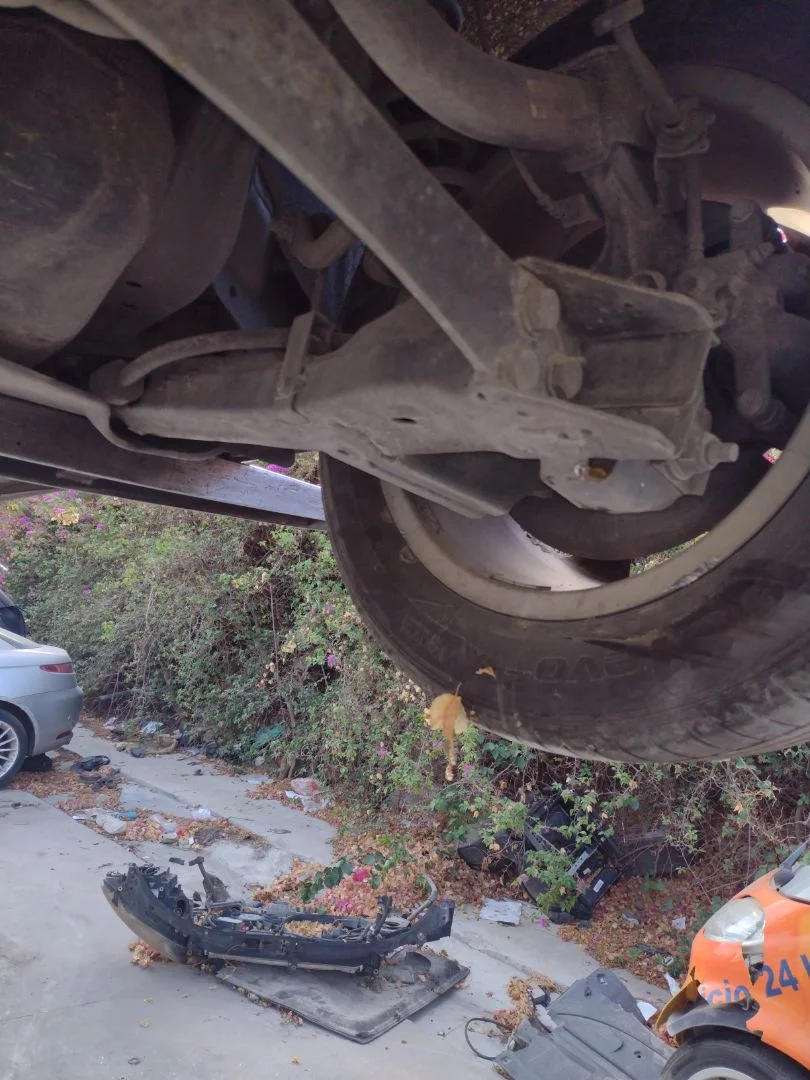 Foto de BRAZO SUSPENSION TRASERO DERECHO ALFA ROMEO 159 (140) 1.9 JTD (M) 16V CAT (150 CV / 110 KW)