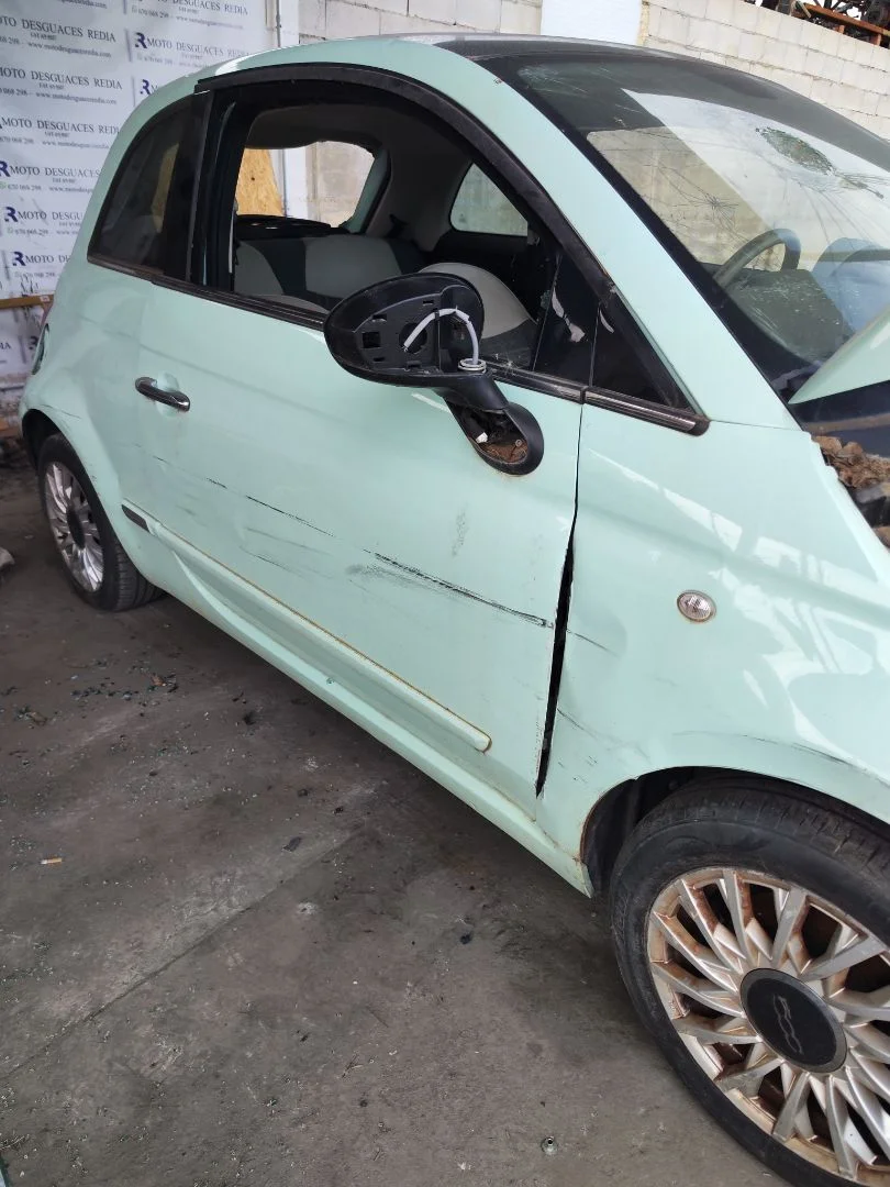 Foto de PUERTA DELANTERA DERECHA FIAT 500 (150) BERLINA 1.2 CAT (69 CV / 51 KW) referencia 0052136362