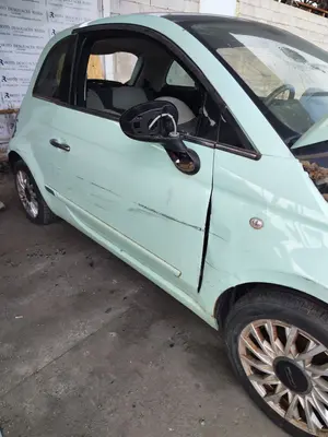 Foto de PUERTA DELANTERA DERECHA FIAT 500 (150) BERLINA 1.2 CAT (69 CV / 51 KW) referencia 0052136362
