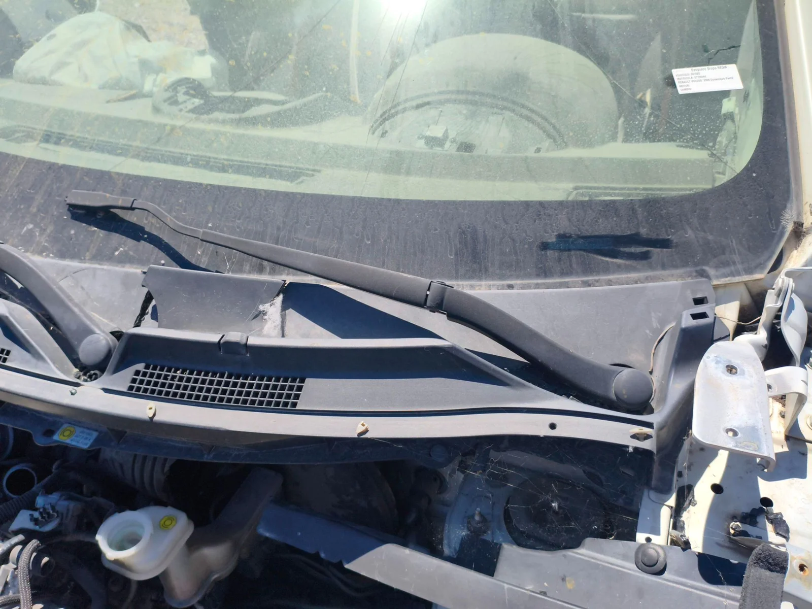 Foto de BRAZO LIMPIA DELANTERO IZQUIERDO RENAULT KOLEOS I 2.0 dCi Diesel FAP CAT (173 CV / 127 KW) referencia 288815077R