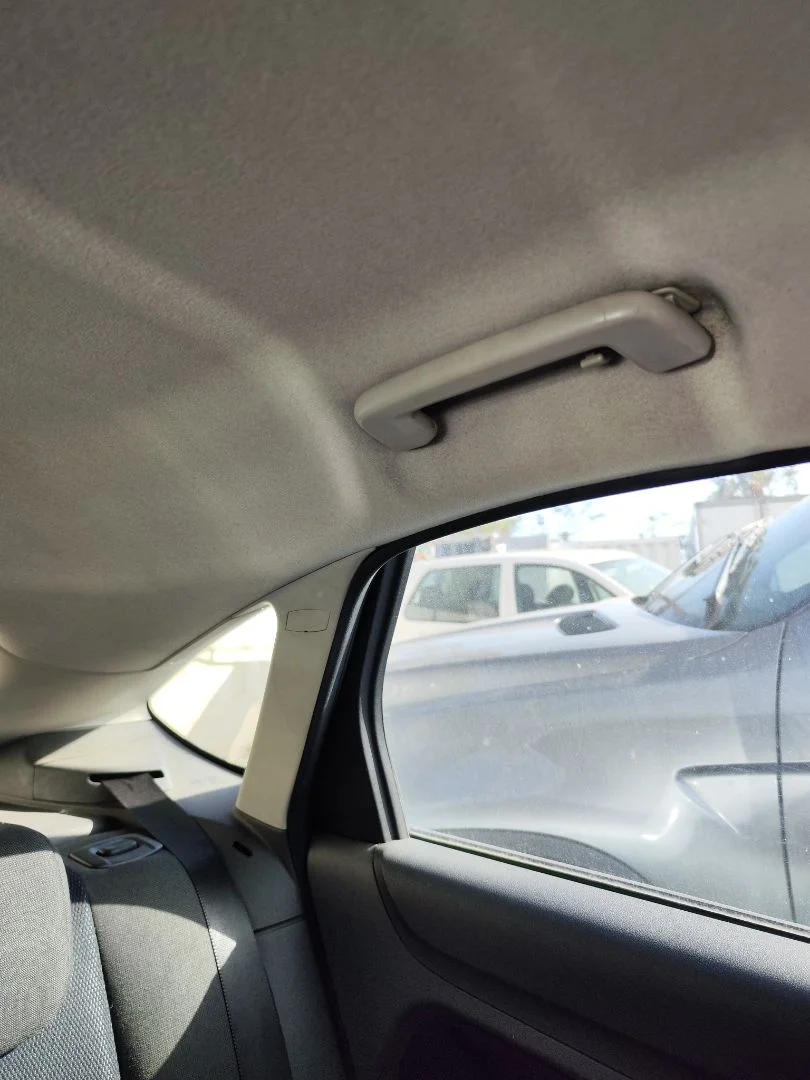 Foto de ASIDERO TECHO TRASERO IZQUIERDO FORD FOCUS BERLINA (CAP) 1.8 TDCi Turbodiesel CAT (116 CV / 85 KW)