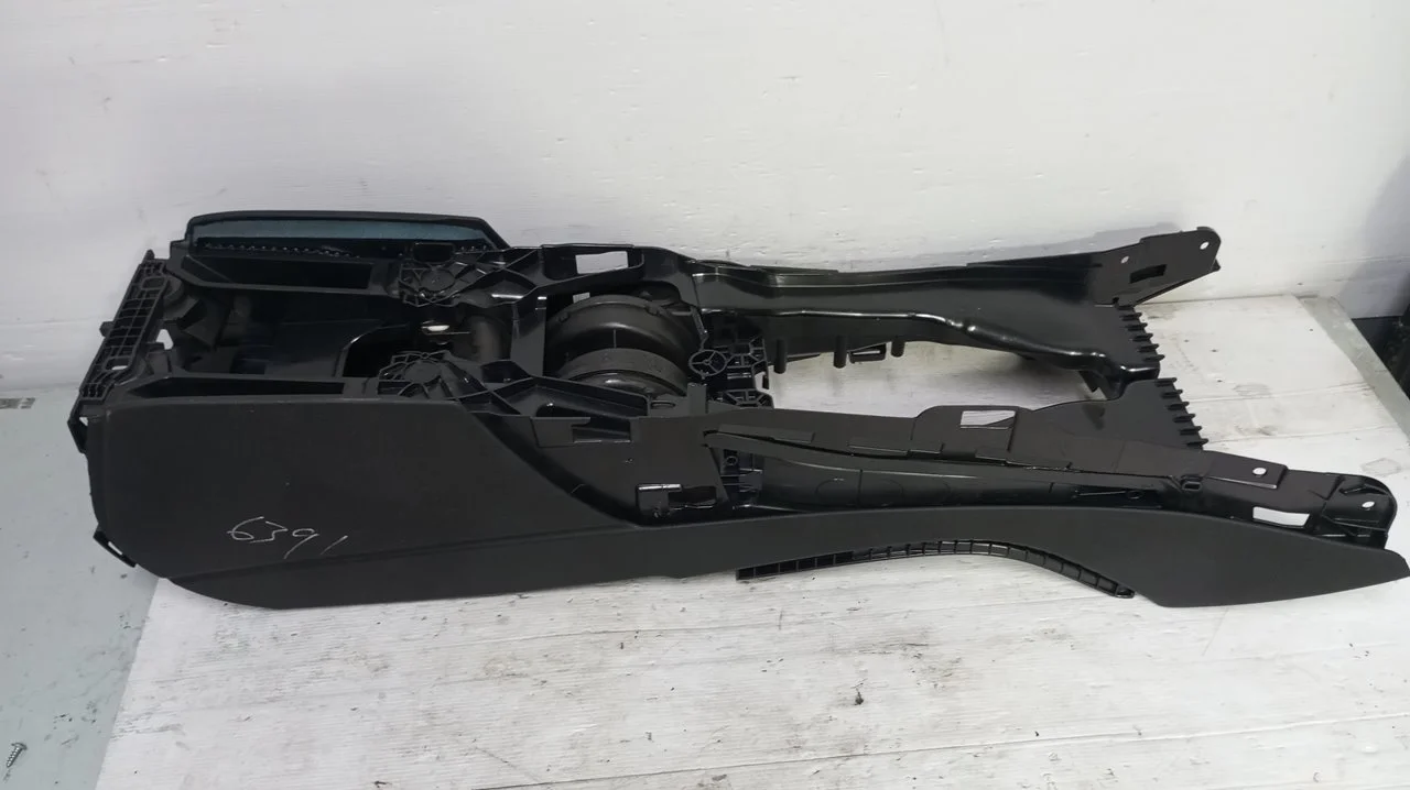 Foto de CONSOLA CENTRAL BMW SERIE 5 TOURING (F11) 2.0 Turbodiesel (218 CV / 160 KW) referencia 9306070