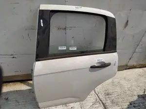 Foto de CERRADURA PUERTA TRASERA IZQUIERDA CITROEN C3 1.4 HDi (68 CV / 50 KW)