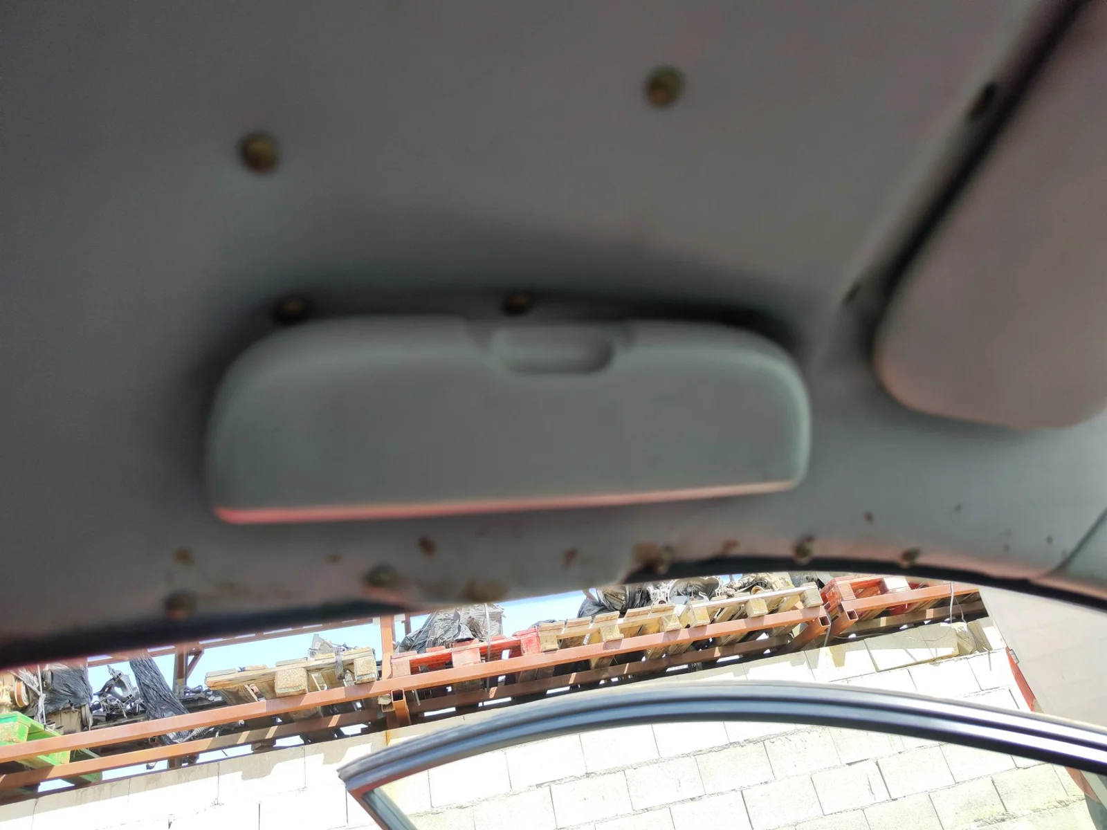 Foto de ASIDERO TECHO DELANTERO IZQUIERDO NISSAN PRIMERA BERLINA (P12) 2.2 16V Turbodiesel CAT (126 CV / 93 KW) referencia 96980AV700