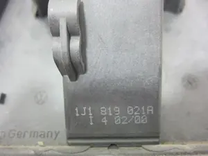 Foto de MOTOR CALEFACCION SEAT LEON (1M1) 1.9 TDI (110 CV / 81 KW) referencia 1J1819021A foto 8
