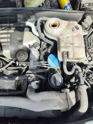 Foto de MOTOR COMPLETO AUDI A6 BERLINA (4B2) 2.5 V6 24V TDI (180 CV / 132 KW) referencia AKE foto 2