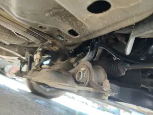 Foto de EJE DELANTERO / CUNA MOTOR FORD TRANSIT CONNECT (TC7) 1.8 TDCi CAT (90 CV / 66 KW) referencia 2T145S060AD