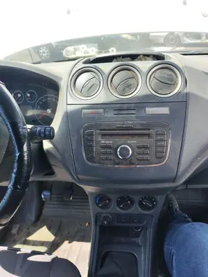 Foto de CONSOLA CENTRAL FORD TRANSIT CONNECT (TC7) 1.8 TDCi CAT (90 CV / 66 KW)