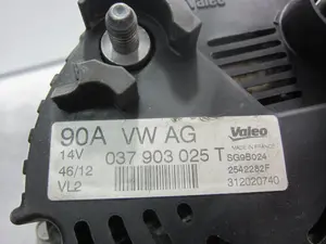 Foto de ALTERNADOR SEAT IBIZA BERLINA (6J5) 1.4 16V (86 CV / 63 KW) referencia 037903025T foto 6
