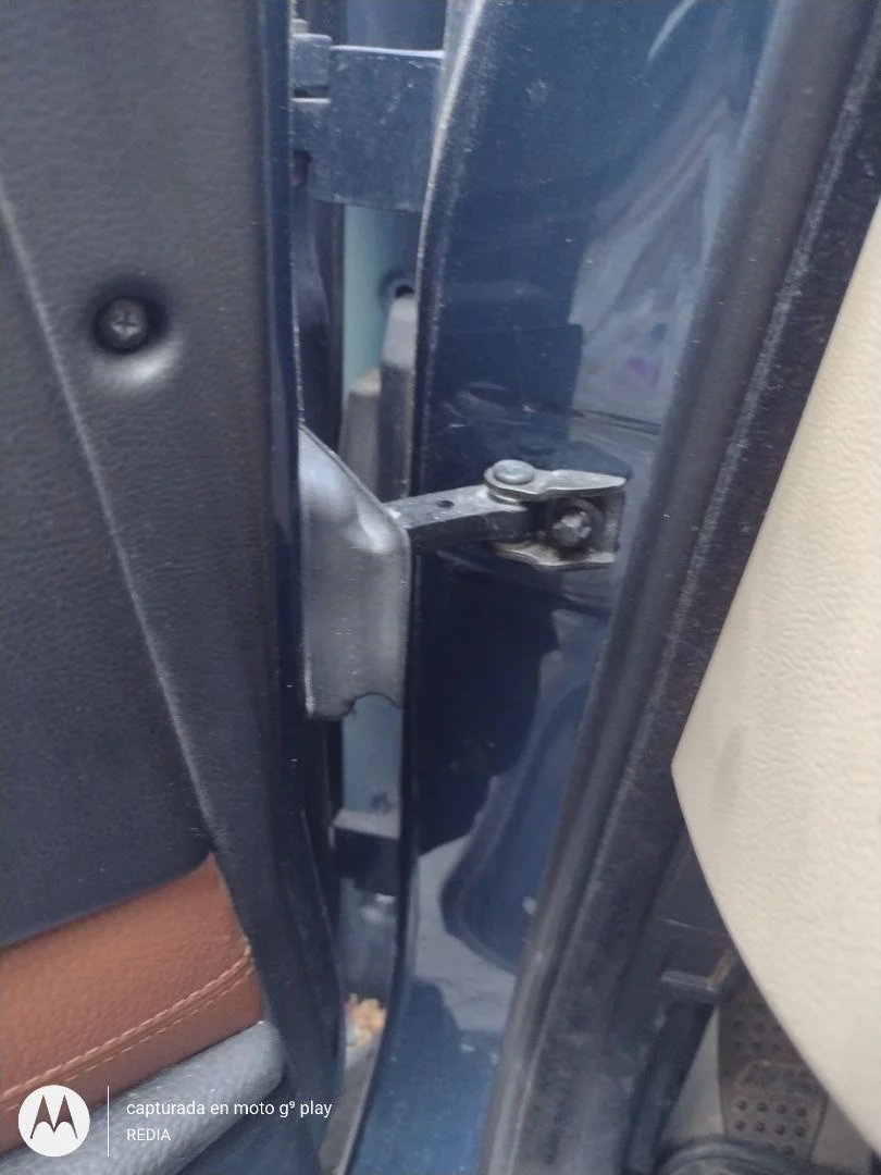 Foto de RETENEDOR PUERTA BMW SERIE 5 BERLINA (E60) 3.0 Turbodiesel CAT (218 CV / 160 KW)