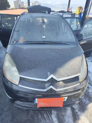 Foto de CAPO CITROEN GRAND C4 PICASSO 1.6 16V HDi FAP (109 CV / 80 KW) referencia 7901N7 foto 2