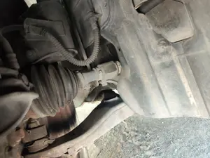 Foto de TRANSMISION DELANTERA DERECHA VOLVO S40 BERLINA 1.9 Diesel CAT (116 CV / 85 KW)