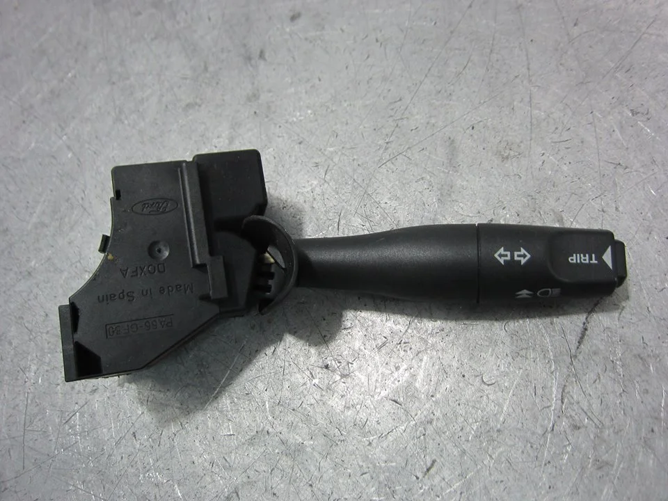 Foto de MANDO INTERMITENTES JAGUAR X-TYPE 3.0 V6 24V CAT (230 CV / 169 KW) referencia 1X431335AD