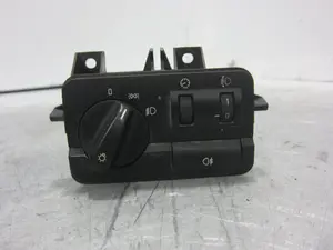 Foto de MANDO LUCES BMW SERIE 3 BERLINA (E46) 2.0 16V Diesel CAT (136 CV / 100 KW) referencia 61316901428 foto 1