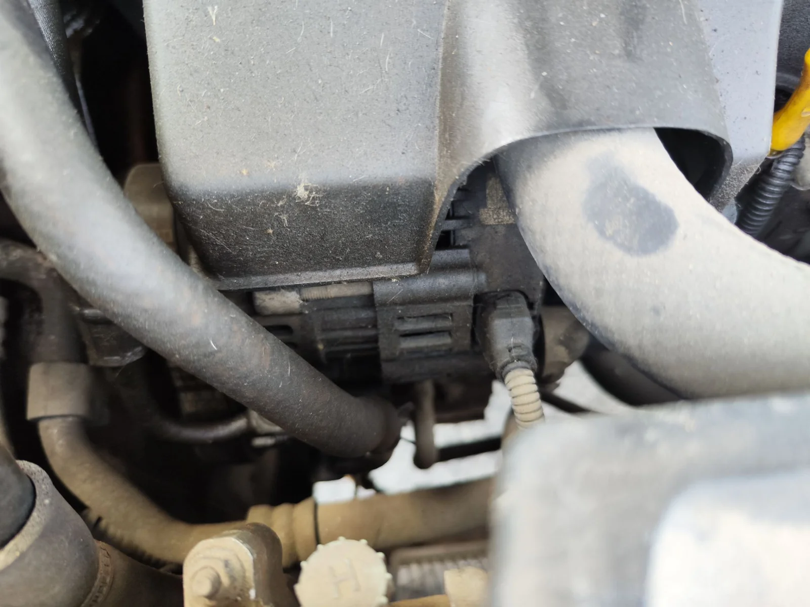 Foto de ALTERNADOR HYUNDAI SANTA FE (SM) 2.4 CAT (146 CV / 107 KW)