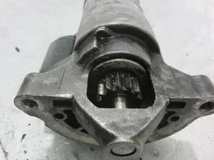 Foto de MOTOR ARRANQUE CITROEN XANTIA BREAK referencia M001T80081 foto 4