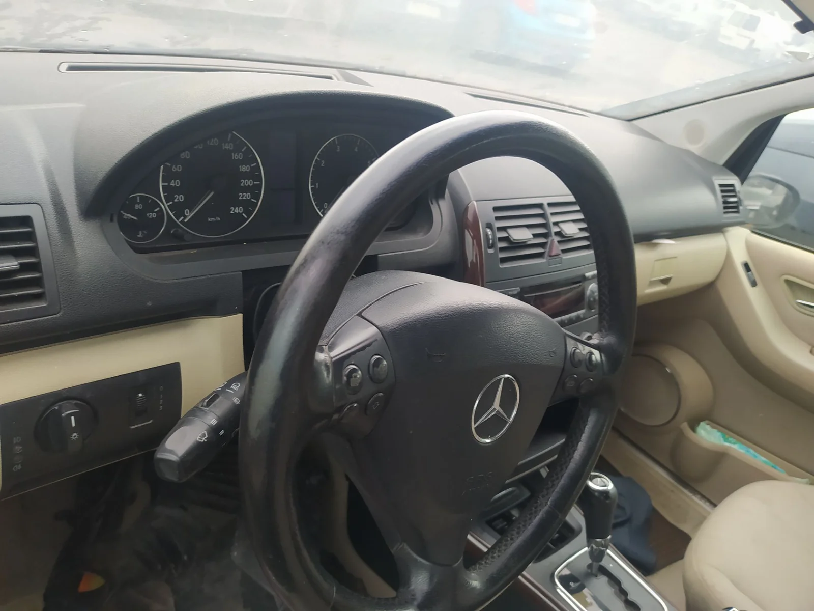 Foto de MANDO INTERMITENTES MERCEDES-BENZ CLASE A (BM 169) 1.5 CAT (95 CV / 70 KW)