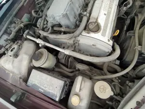 Foto de DEPOSITO LIMPIA NISSAN MAXIMA QX (A32) 2.0 V6 24V CAT (140 CV / 103 KW)