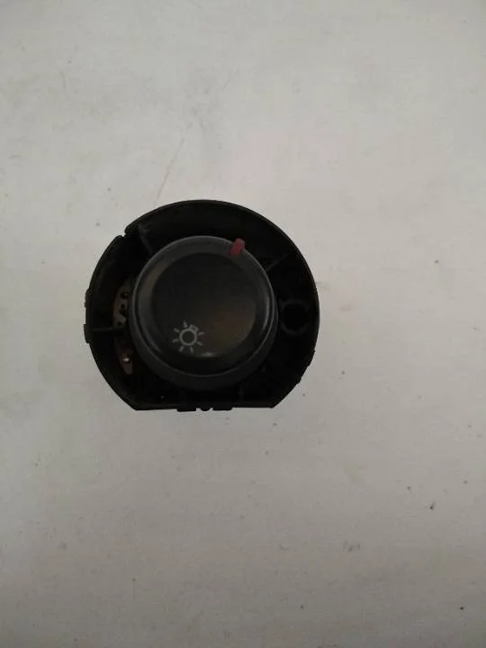 Foto de MANDO LUCES SIN MARCA SIN MODELO referencia 6L1941531Q