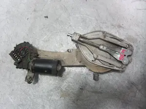 Foto de MOTOR LIMPIA DELANTERO MERCEDES-BENZ CLK (BM 208) CABRIO 3.2 V6 18V CAT (218 CV / 160 KW) referencia 3395107091