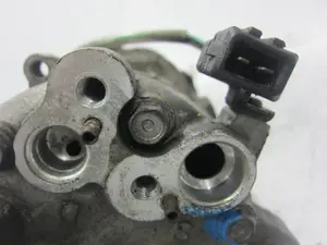 Foto de COMPRESOR AIRE ACONDICIONADO VOLKSWAGEN POLO III (6N1) referencia 6N0820803B foto 6
