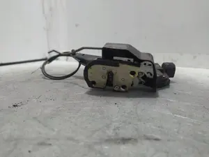 Foto de CERRADURA PUERTA DELANTERA DERECHA TOYOTA COROLLA (E12) 1.6 16V (110 CV / 81 KW) referencia 6931002091