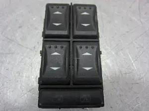 Foto de MANDO ELEVALUNAS DELANTERO IZQUIERDO FORD MONDEO BERLINA (GE) 3.0 V6 24V CAT (226 CV / 166 KW) referencia 3S7T14A132BA foto 4