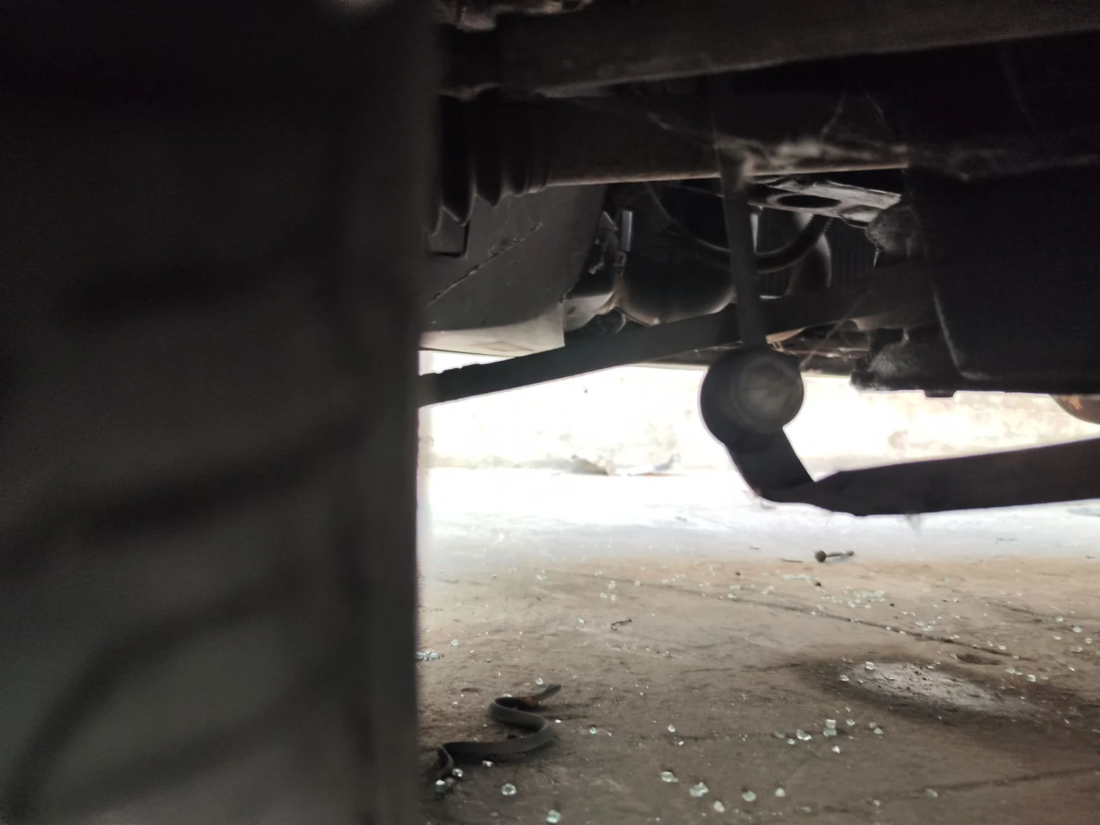 Foto de TRANSMISION DELANTERA IZQUIERDA PEUGEOT 206 1.6 16V CAT (109 CV / 80 KW) referencia 3272AE