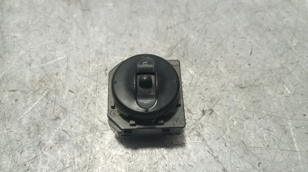 Foto de MANDO RETROVISOR HYUNDAI MATRIX (FC) 1.5 CRDi CAT (102 CV / 75 KW) referencia 999387