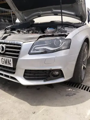Foto de PARAGOLPES DELANTERO AUDI A4 BERLINA (8K2) 2.0 16V TDI (143 CV / 105 KW) foto 2
