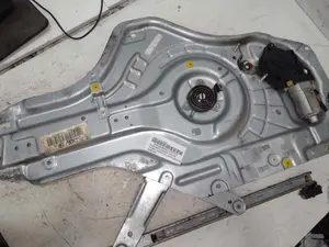 Foto de ELEVALUNAS DELANTERO DERECHO HYUNDAI ELANTRA (XD) 2.0 CRDi CAT (112 CV / 82 KW) referencia 824802D062