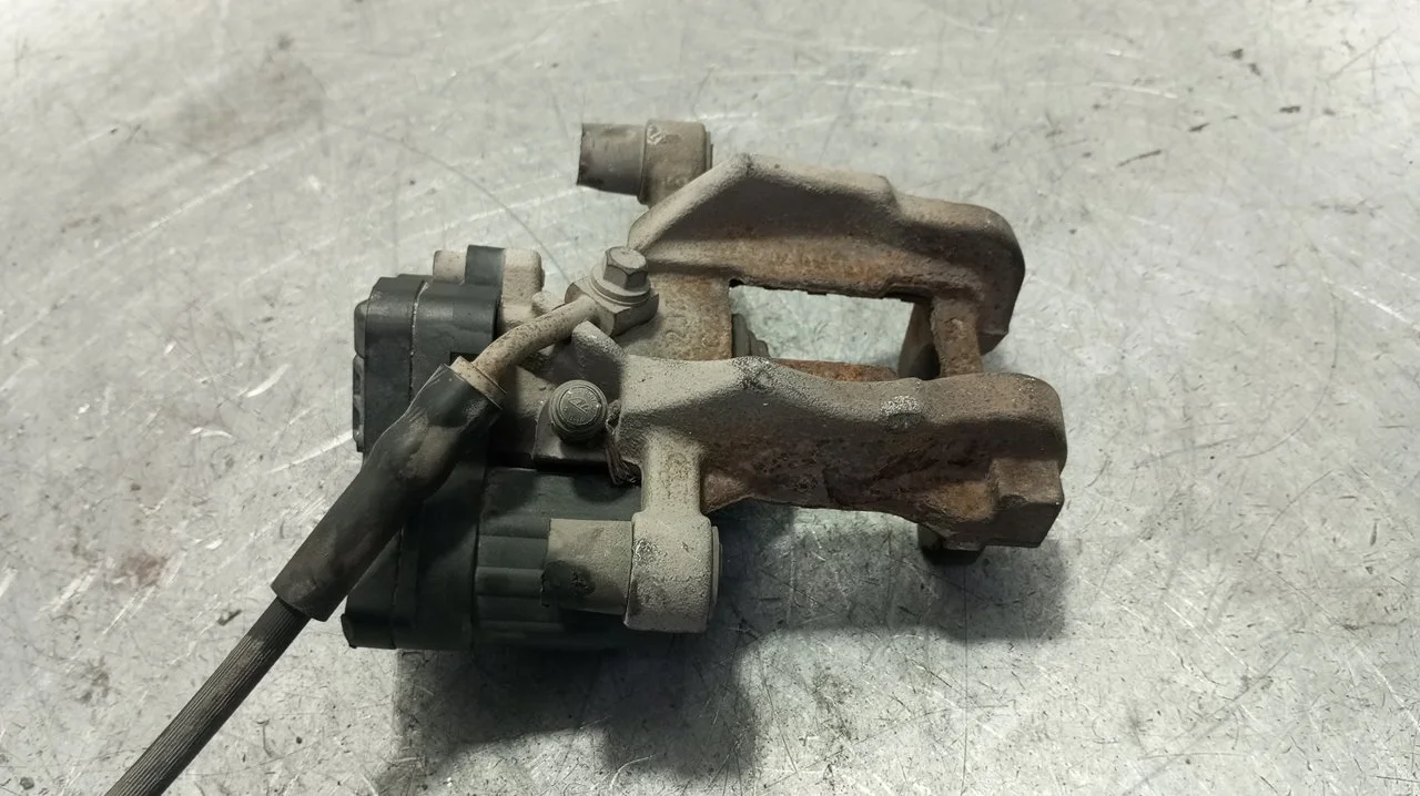 Foto de PINZA DE FRENO TRASERA DERECHA VOLKSWAGEN TIGUAN (AD1) 2.0 TDI DPF (239 CV / 176 KW) referencia 3Q0615406