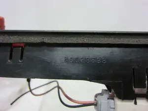 Foto de LUZ CENTRAL DE FRENO MICROCAR M.GO 480 cc (6 CV / 4,47 KW) referencia 9638523480 foto 2