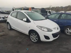 Foto de PUERTA TRASERA IZQUIERDA MAZDA 2 BERLINA (DE) 1.3 16V CAT (75 CV / 55 KW)