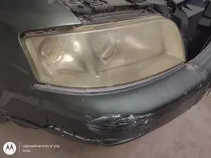 Foto de FARO DERECHO AUDI A6 BERLINA (4B2) 1.9 TDI (131 CV / 96 KW) foto 3