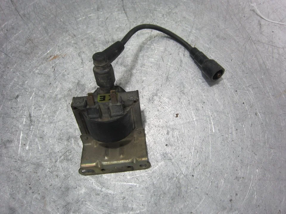 Foto de BOBINA ENCENDIDO OPEL CORSA B referencia 90449739