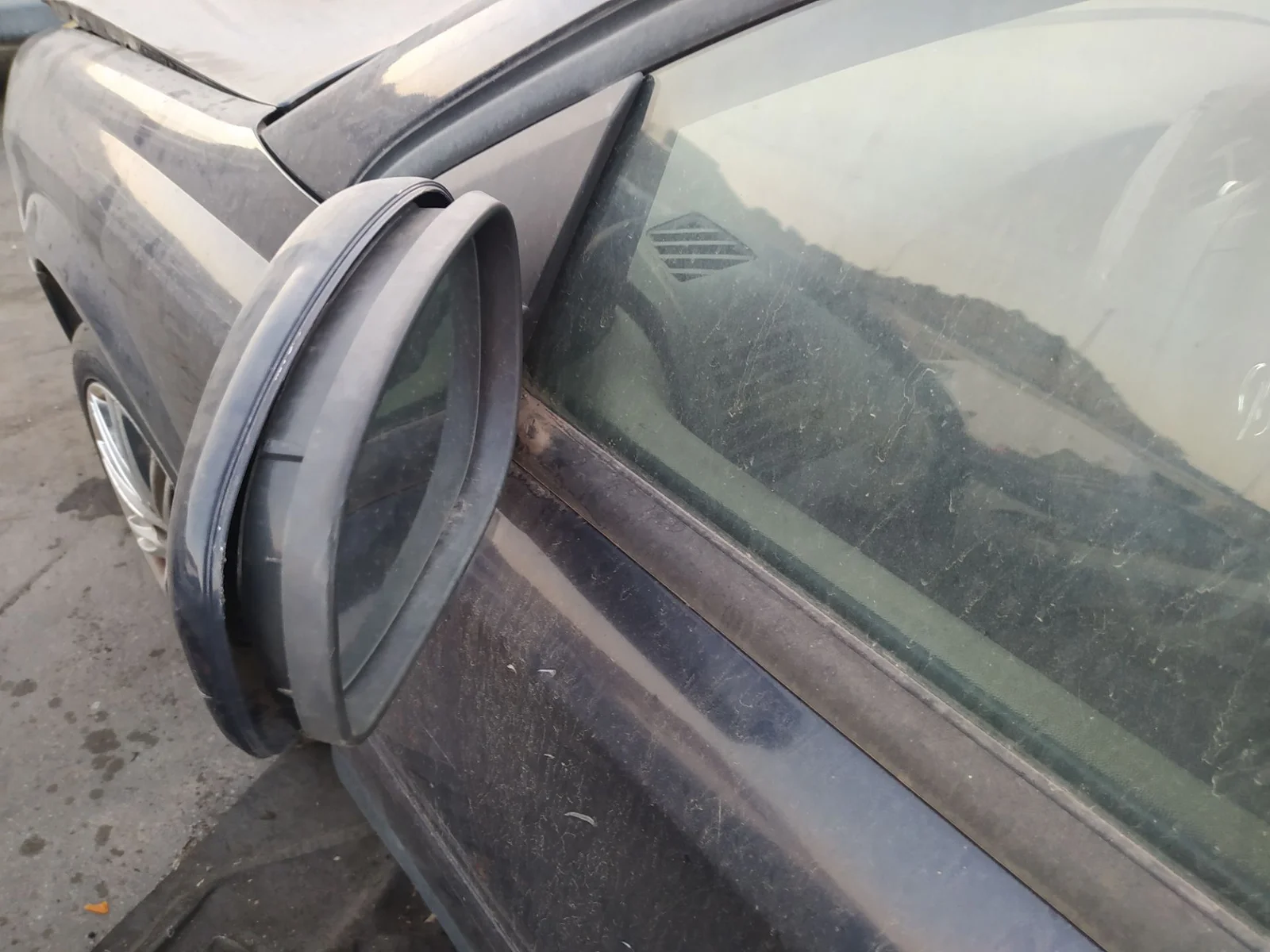 Foto de RETROVISOR IZQUIERDO OPEL VECTRA C BERLINA 2.0 DTI (101 CV / 74 KW)