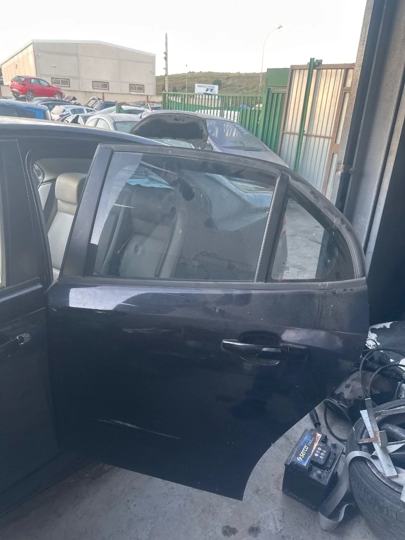 Foto de PUERTA TRASERA IZQUIERDA SAAB 9-3 BERLINA 1.9 TiD CAT (150 CV / 110 KW)