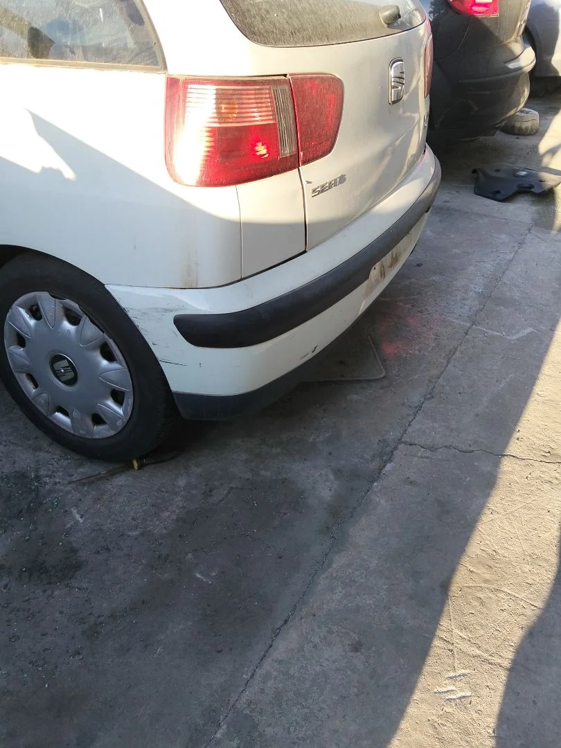 Foto de PARAGOLPES TRASERO SEAT IBIZA (6K1) 1.9 TDI (90 CV / 66 KW) referencia 6K6807421J FKZ