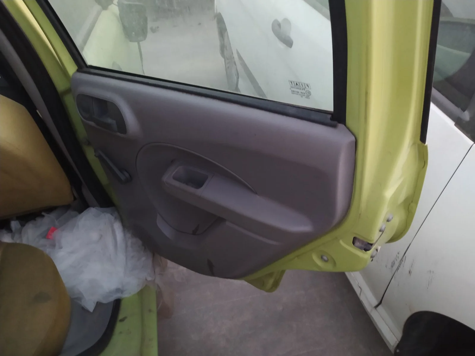 Foto de MANETA INTERIOR TRASERA DERECHA FIAT II PANDA (169) 1.2 CAT (60 CV / 44 KW)